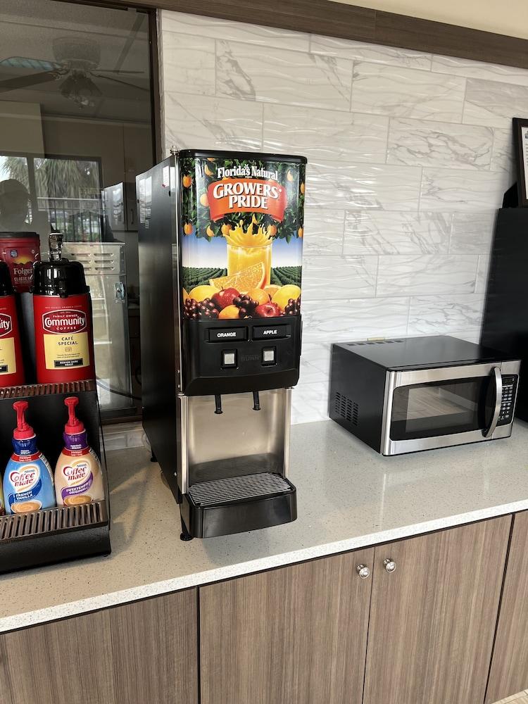 Days Inn & Suites By Wyndham Opelousas Εξωτερικό φωτογραφία