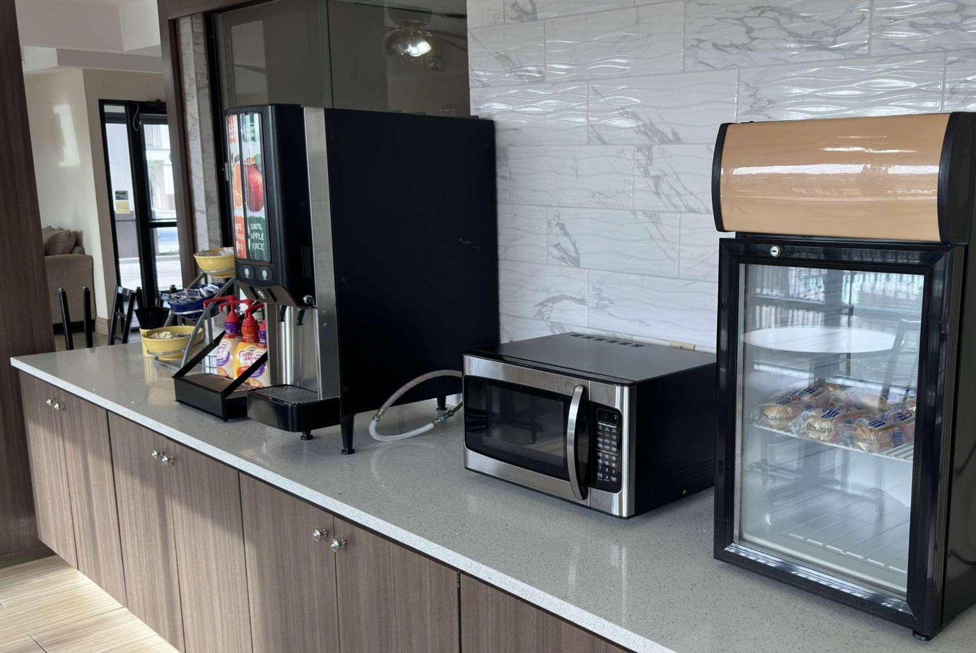 Days Inn & Suites By Wyndham Opelousas Εξωτερικό φωτογραφία